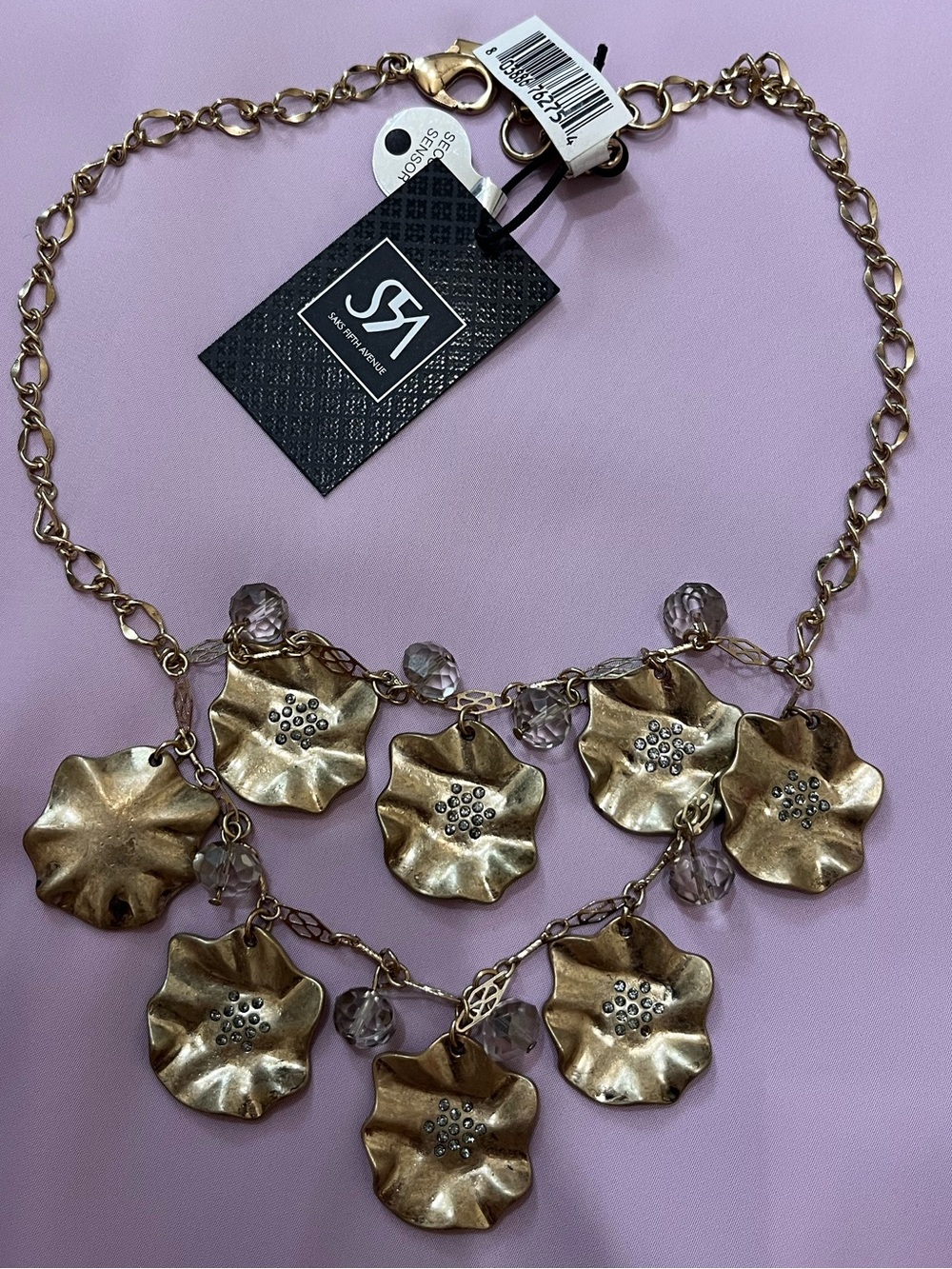 Brand New Saks 5th Avenue bib necklace